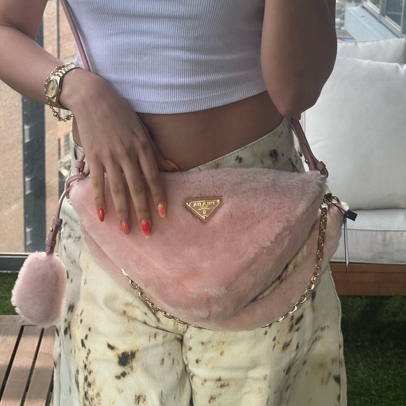 Prada triangle shearling shoulder bag mini with Crosby strap and golden chain - Picture 5 of 11